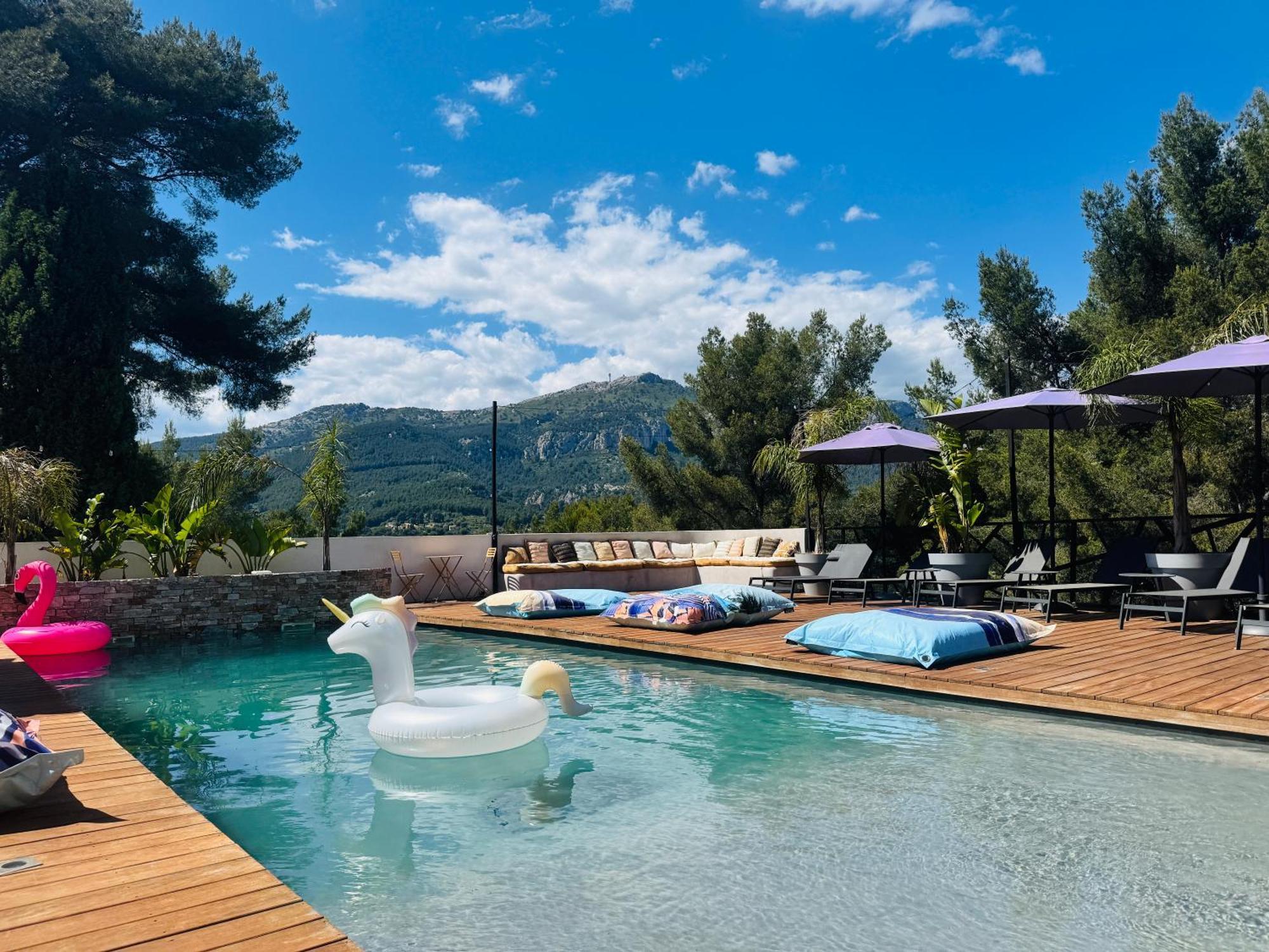 Villa Holistika : Bed And Breakfast / Pool / Air Conditioning/ Mont Faron Toulon Extérieur photo